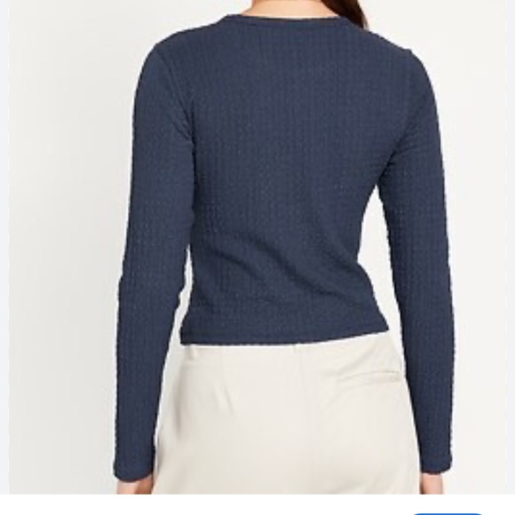 NWT OLD NAVY Fitted Textured Top Color: VolcanicGlass SIZE X-LARGE - Picture 2 of 3